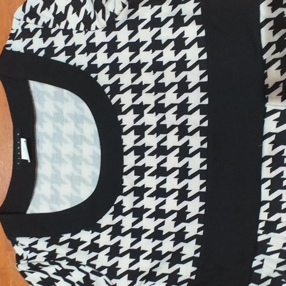 Dress XL - Picture 2 of 8